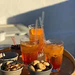 Made In Sicily Santa Tecla Oda ve Kahvaltı
